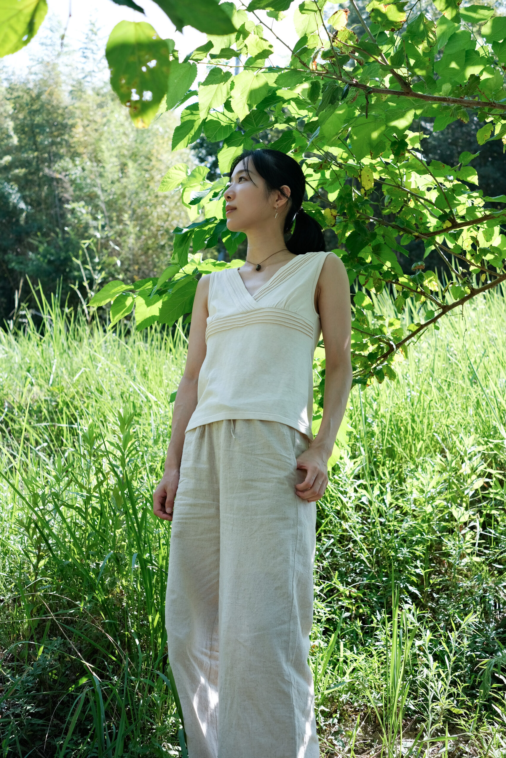 Sleeveless pin tuck top (natural) - 画像 (3)