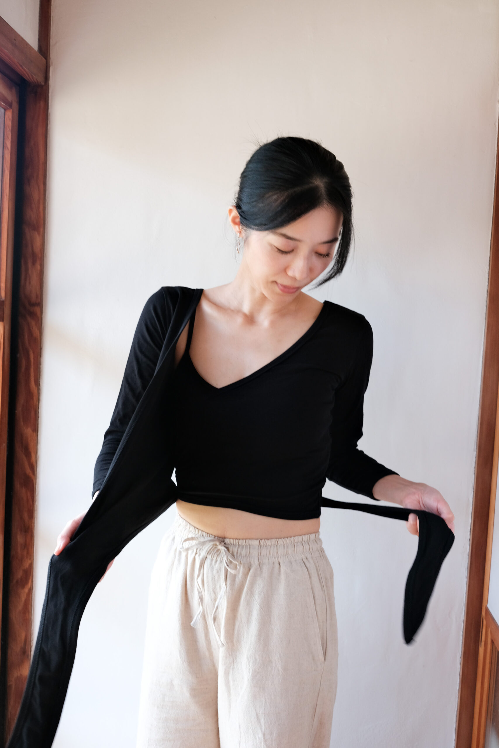 Organic cotton wrap top (black) - 画像 (3)