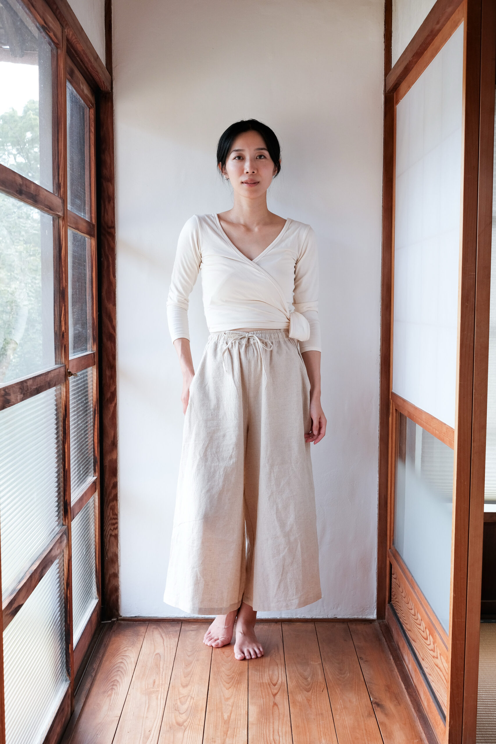 Organic cotton wrap top (ivory) - 画像 (2)