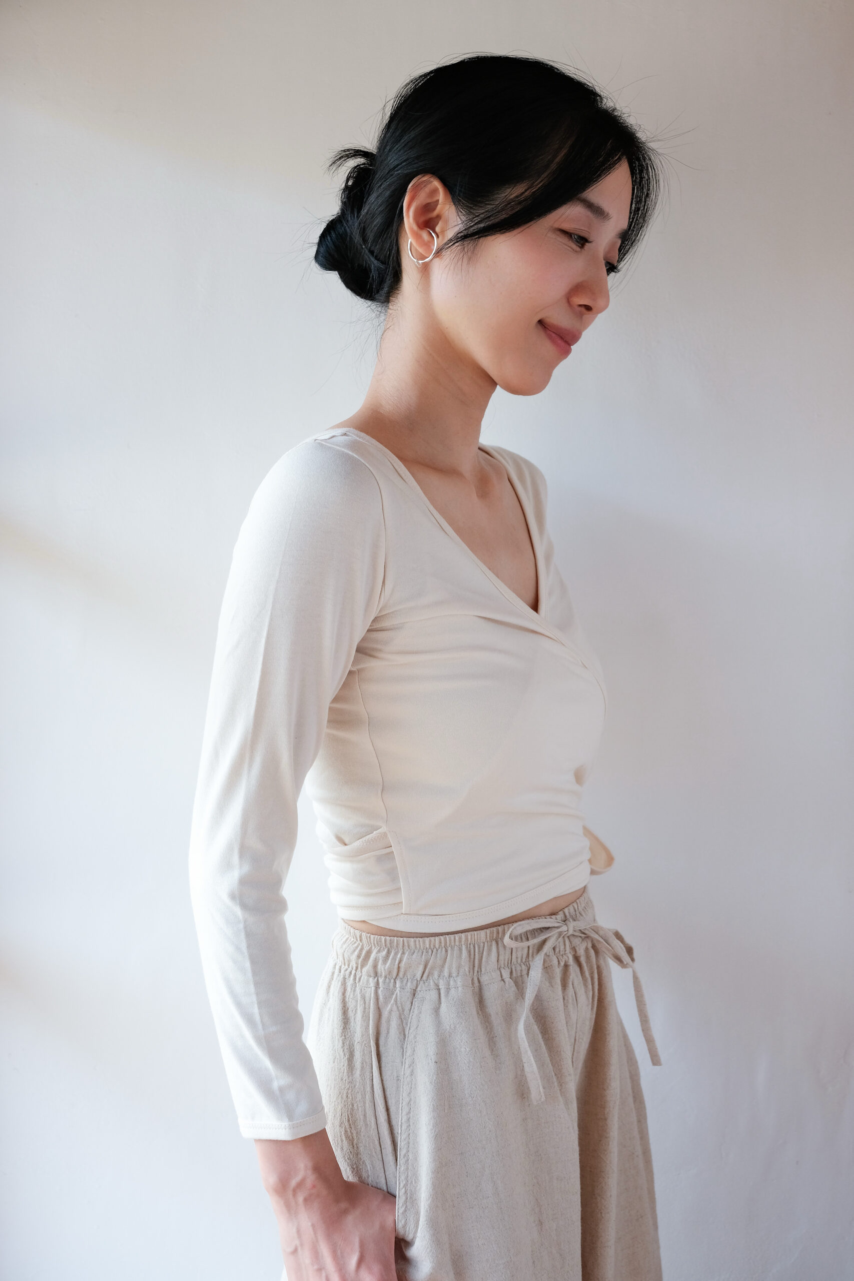 Organic cotton wrap top (ivory) - 画像 (3)